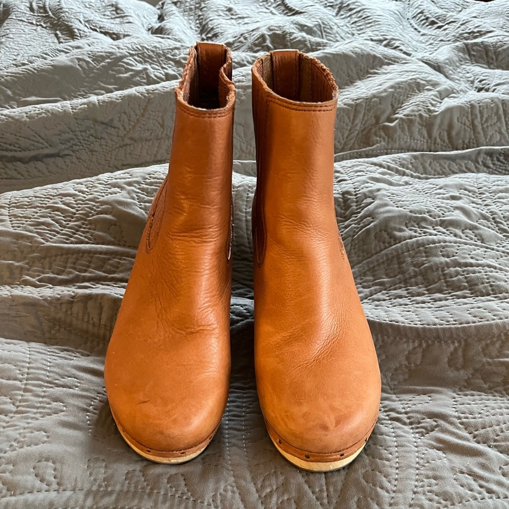 Frye Millie Platform Boot